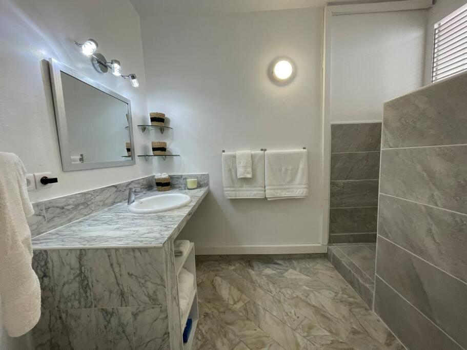 Appart Adorable Proche De La Baie Orientale, Idolem Residence Unite 2 - 57 Rue Du Mont Vernon 1 Cul de Sac ภายนอก รูปภาพ